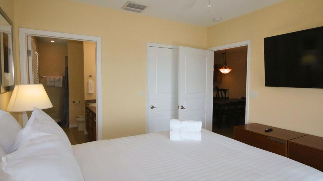 Johns Pass Condo'S- Fully Remote St. Pete Beach Bagian luar foto